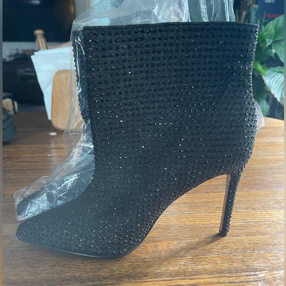 Badgley Mischka Jewel Jude rhinestone Ankle bootie Size 7 - Picture 4 of 8